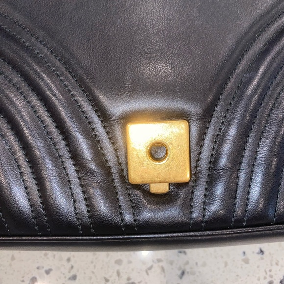 ✨Authentic Gucci GG Marmont Medium Shoulder Bag✨ - Picture 13 of 16